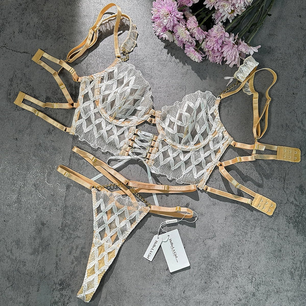 Delicate White Embroidery Lingerie Set (WHITE, XL)