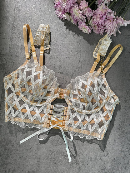 Delicate White Embroidery Lingerie Set (WHITE, XL)